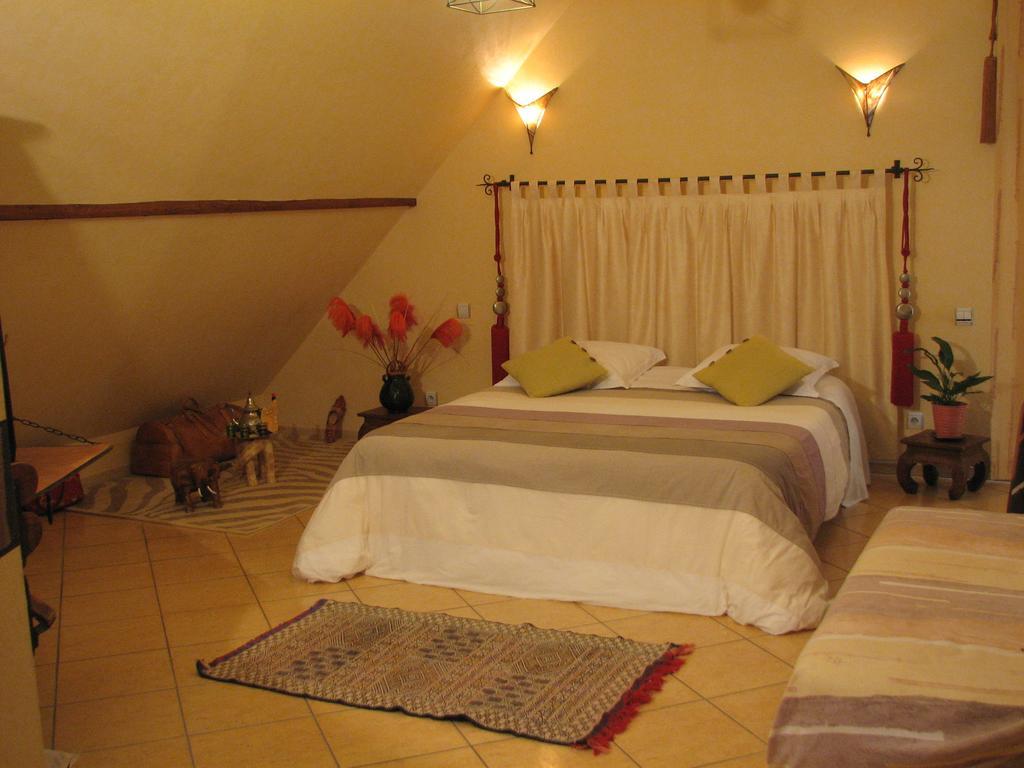 Saint-Ondras Le Pas De L'Ane Chambres D'Hotes חדר תמונה