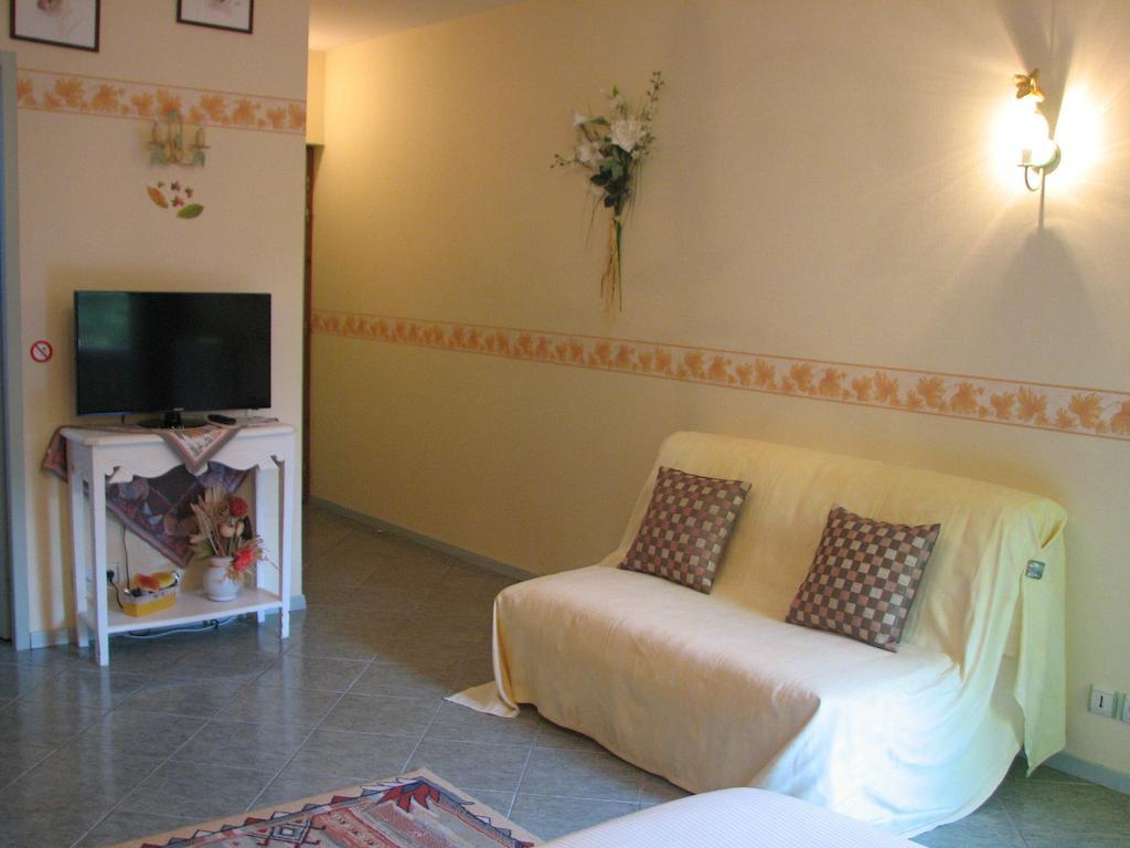 Saint-Ondras Le Pas De L'Ane Chambres D'Hotes מראה חיצוני תמונה