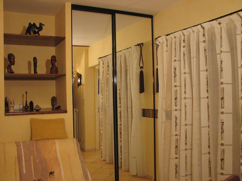 Saint-Ondras Le Pas De L'Ane Chambres D'Hotes חדר תמונה